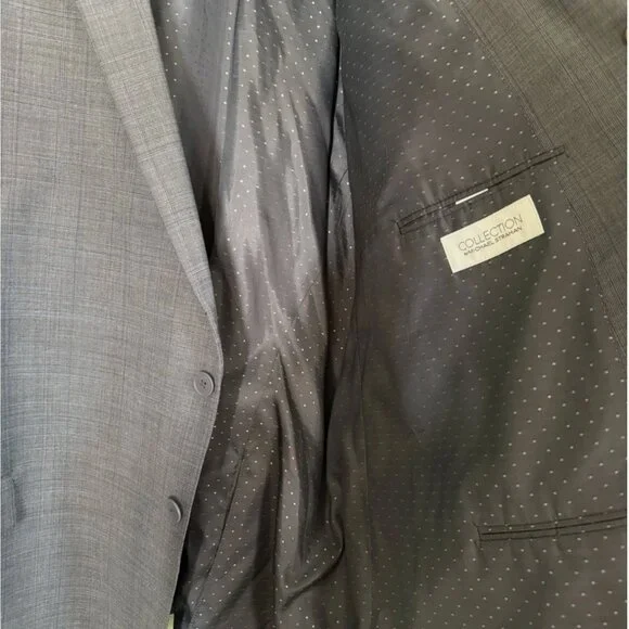 Collection By Michael Strahan 58R/48W Suit